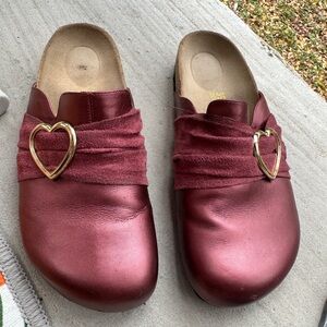 BIRKENSTOCK TATAMI HEART BOSTON BORDEAUX, WINE, MARSALA SHADE LEATHER CORK 39N